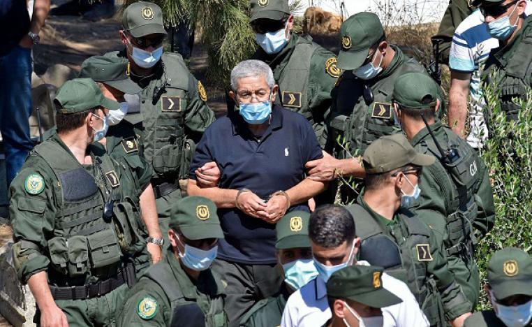 القبض على رئيس الوزراء الجزائري السابق أحمد أويحي بتهم الفساد