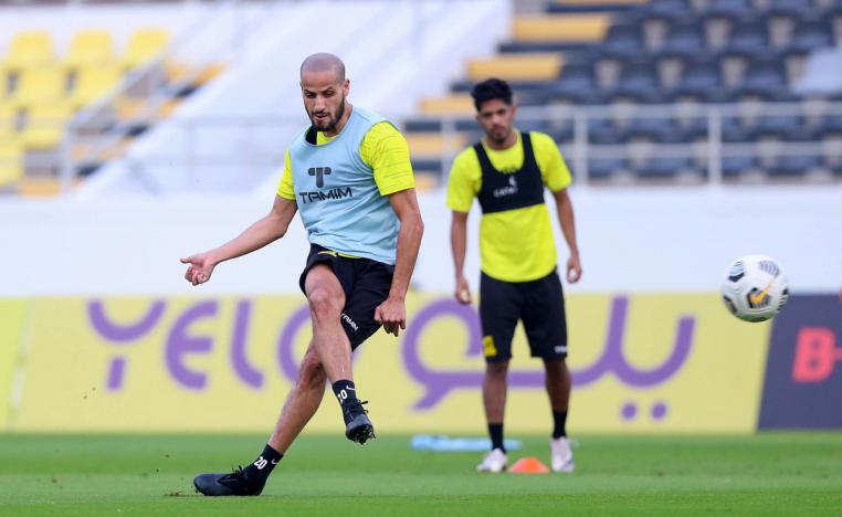 فريق 'العميد' يلتقي النصر بفرصة الفوز للمنافسة على اللقب