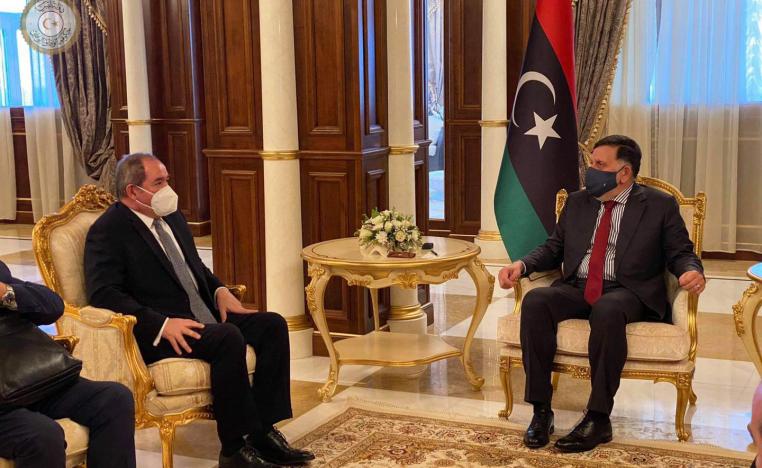 وزير الخارجية الجزائري صبري بوقادوم يلتقي رئيس حكومة الوفاق الليبية فائز السراج