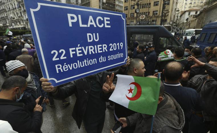 حشد جزائري وسط العاصمة بمناسبة سنتين على الحراك