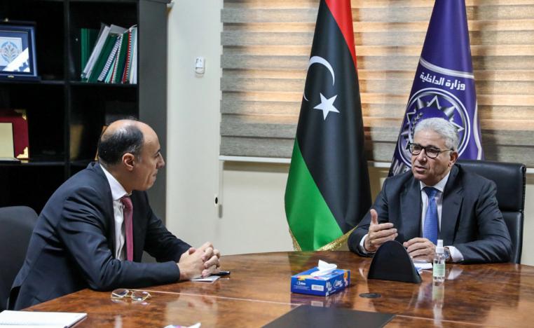 رئيس الوفد المصري محمد ثروت يبحث مع وزير الداخلية الليبي فتحي باشاغا ترتيبات اعادة فتح السفارة المصرية