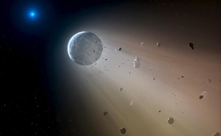 كويكب يتفكك ببطء تم رصده في العام 2015