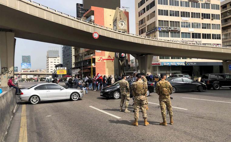 Three people died in car accidents amidst the roadblocks 