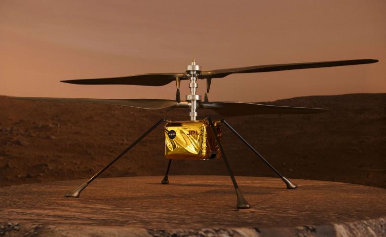 مروحية 'إنجينيويتي' فوق سطح المريخ