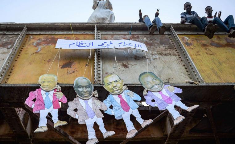 دعوات في السودان للحكم بأشد العقوبات على البشير ورموز نظامه