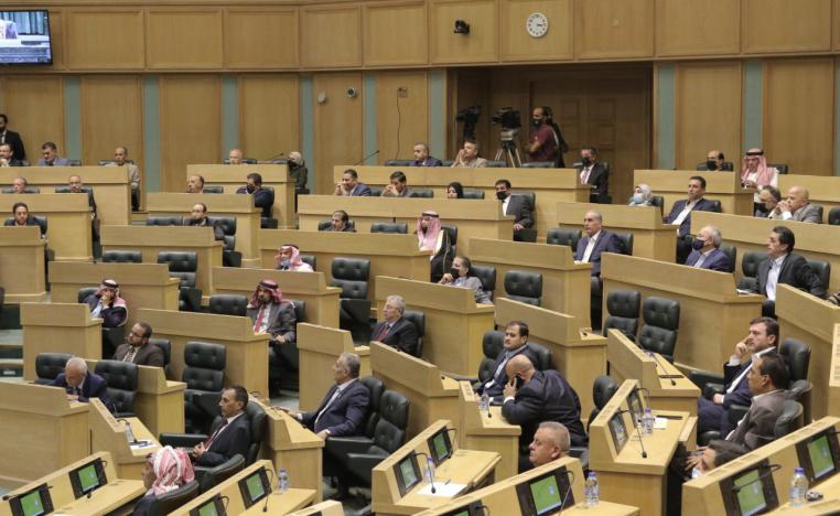 فصل البرلمان الأردني للنائب العجارمة المستقيل يأتي بعد تصريحات 'تحريضية' و'مسيئة للملك'