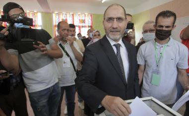 مقاطعة اليسار والعلمانيين للانتخابات تمنح الأحزاب الإسلامية فرصة للتموقع السياسي