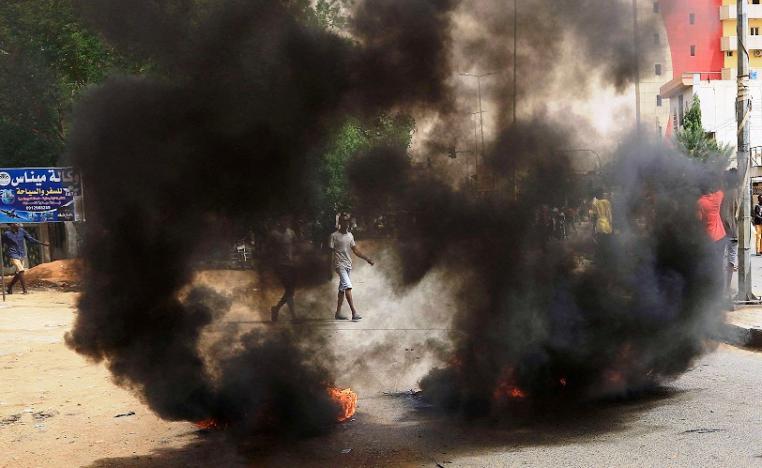 انكفاء إخوان السودان إلى الحاضنة الاجتماعية كان تحضيرا لإعادة تحريك الشارع ضد السلطة الانتقالية