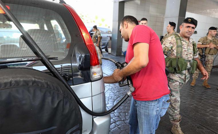 Lebanese soldiers deployed to force several petrol stations to reopen
