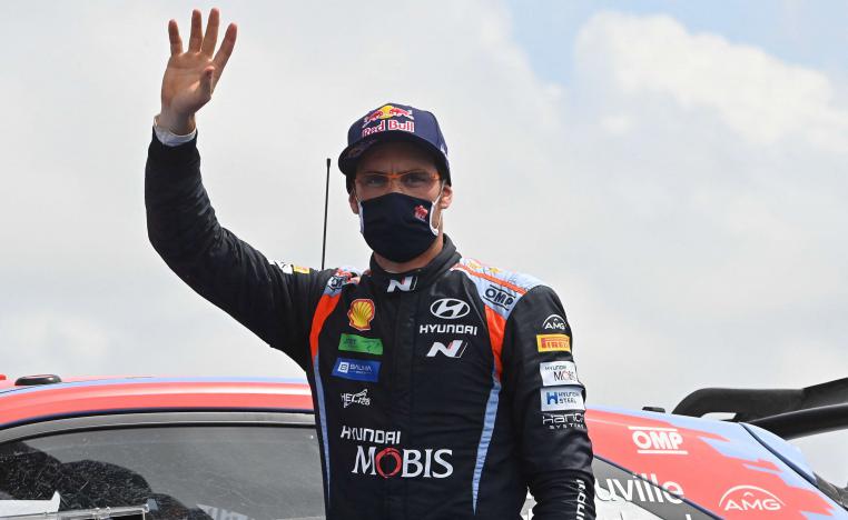 سائق هيونداي البلجيكي لتضيق الخناق على اوجييه