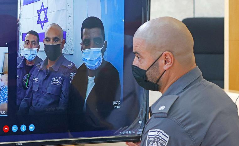 تم اعتقال اربعة سجناء بواقع اثنين في كل مرة قبل أسبوع بالقرب من مدينة الناصرة