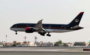 Flights between Jordan and Syria had been suspended at the start of the decade-old conflict in Syria