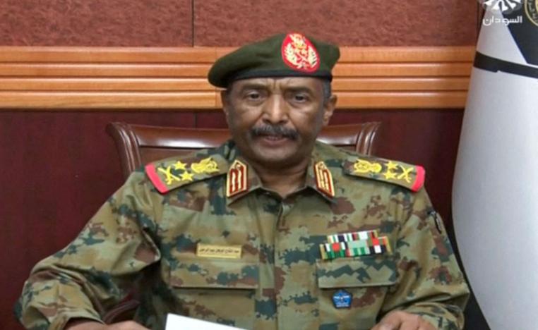 البرهان يحذر من "خطر وشيك يهدد أمن الوطن"