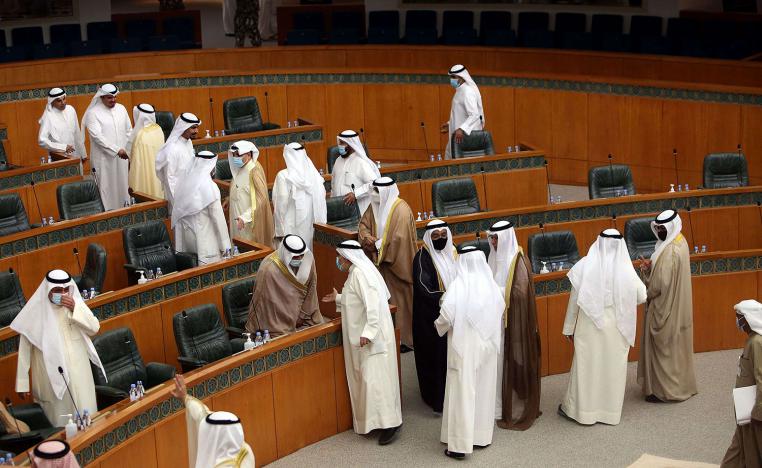 هدوء ضروري لاحتواء اثار الأزمة الاقتصادية