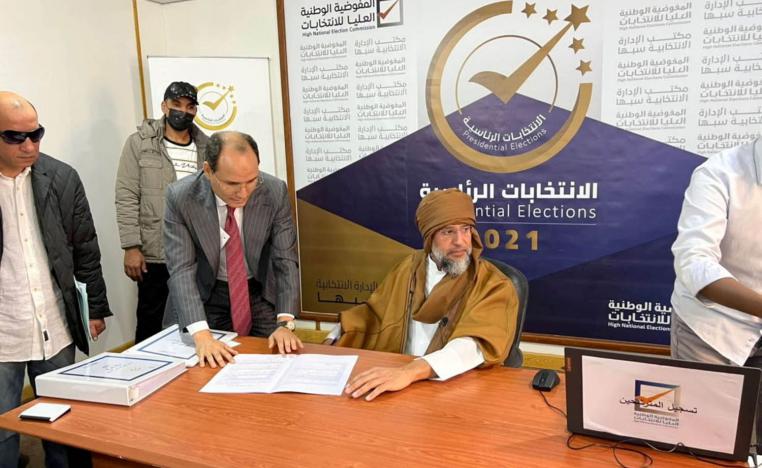 سيف الإسلام القذافي يقدم أوراق ترشيحه للرئاسيات الليبية