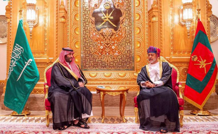 السعودية تريد كسب الموقف العماني في الملف اليمني
