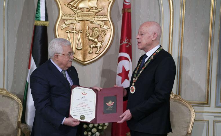 الرئيس التونسي قيس سعيد يستقبل نظيره الفلسطيني محمود عباس