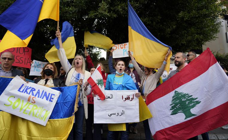 الجالية الاوكرانية في لبنان تظاهرت ضد الغزو امام السفارة الروسية