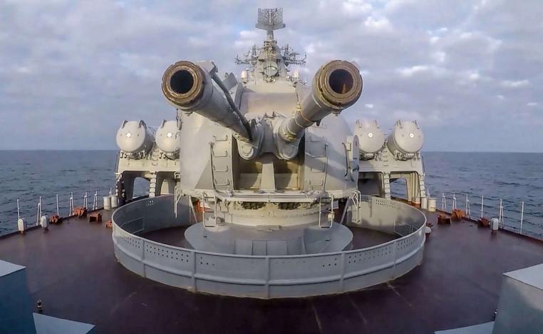 مناورات عسكرية وأكثر من مئة الف جندي روسي على حدود اوكرانيا