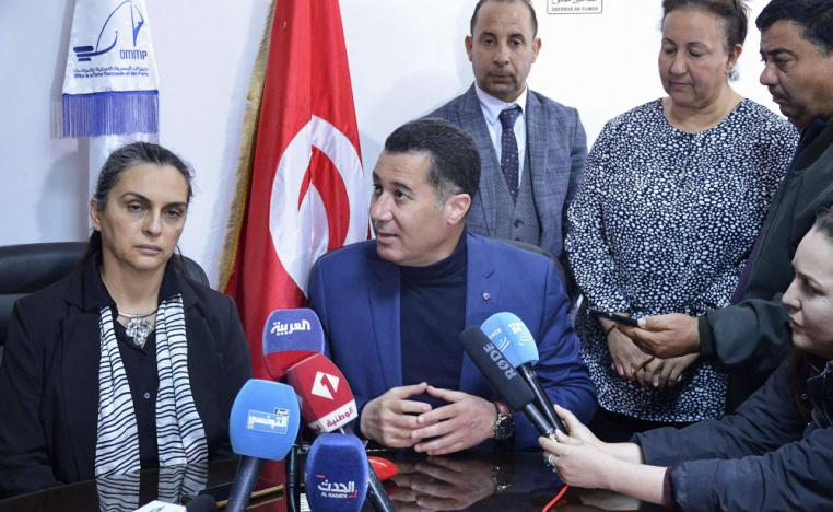 وزيرا النقل والبيئة التونسيين: سفينة الغارقة في عمق 20 متر في وضعية أفقية.. والوضعية ليست خطيرة
