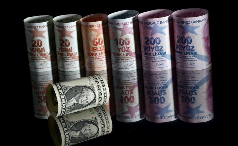 الليرة التركية لا تغادر مربع الاضطراب