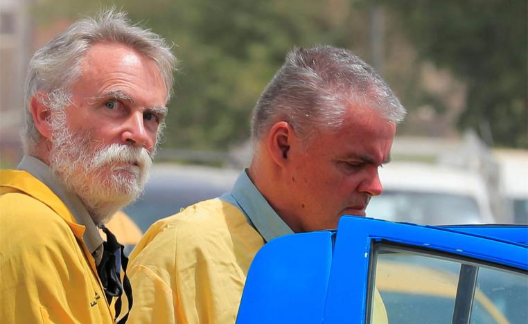 Retired geologist Jim Fitton (L)