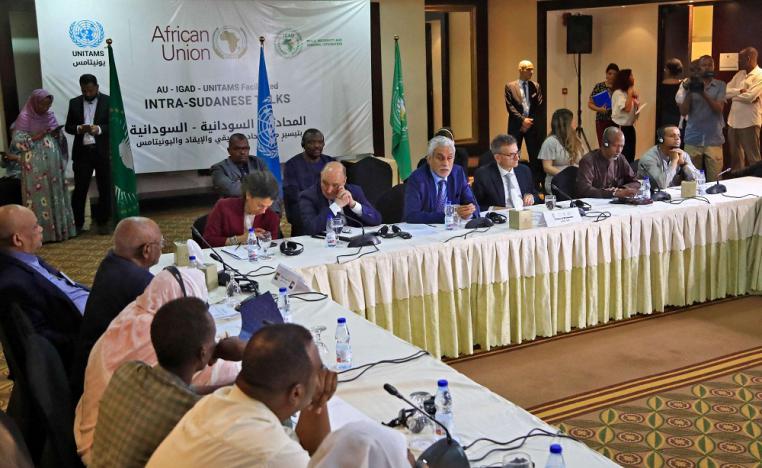 الحوار  في السودان خطوة على طريق حل أزمة سياسية مستعصية 