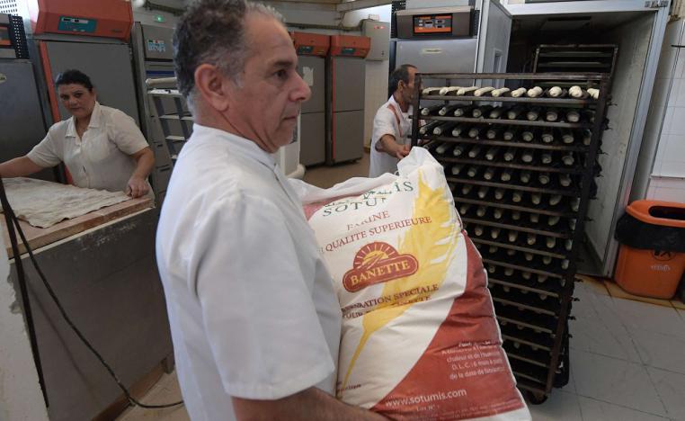 المساعدة تأتي لضمان استمرار حصول محدودي الدخل على الخبز بأسعار معقولة