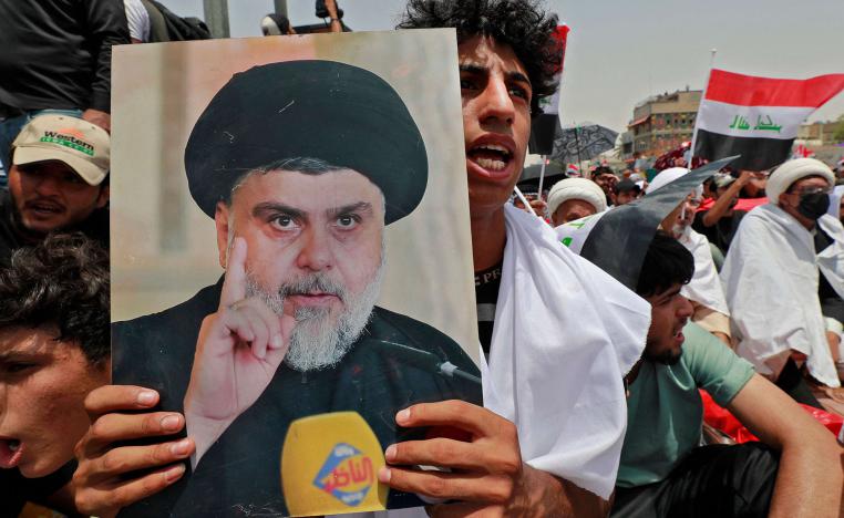 الصدر "ينصح" المالكي باعتزال السياسة او تسليم نفسه للقضاء