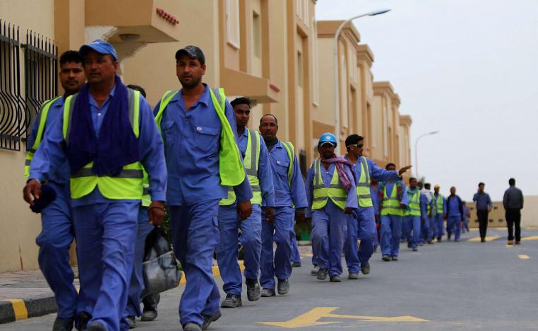طرد قطر لعمال أجانب يأتي قبل 3 أشهر من مونديال 2022