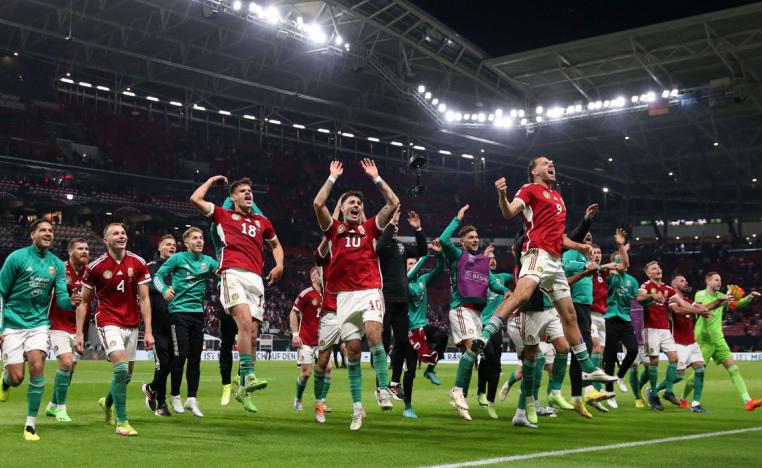 المنتخب المجري يعزز حظوظه ببلوغ الدور نصف النهائي