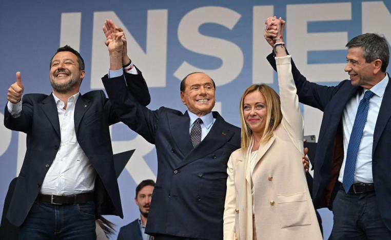 زعماء التحالف اليميني بإيطاليا ميلوني وبيرلسكوني وسالفيني
