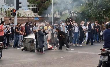 رئيسي يواجه أكبر تحد شعبي منذ توليه السلطة