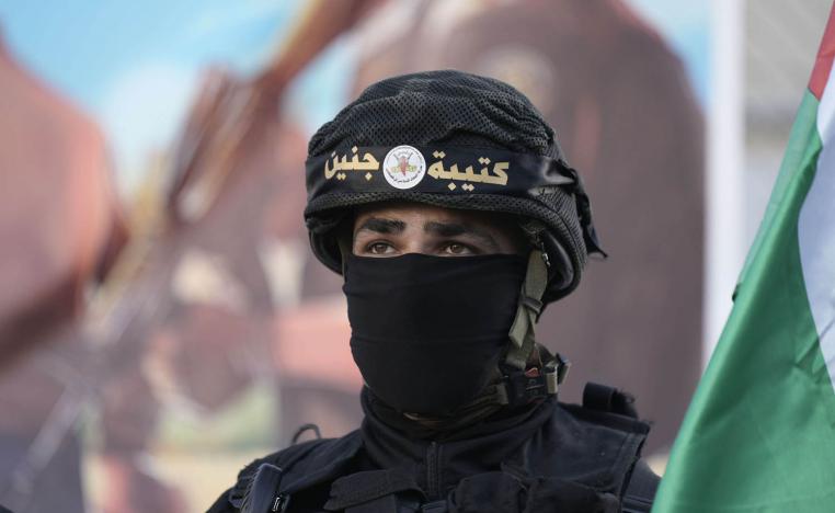 مقاتل فلسطيني في مخيم جنين