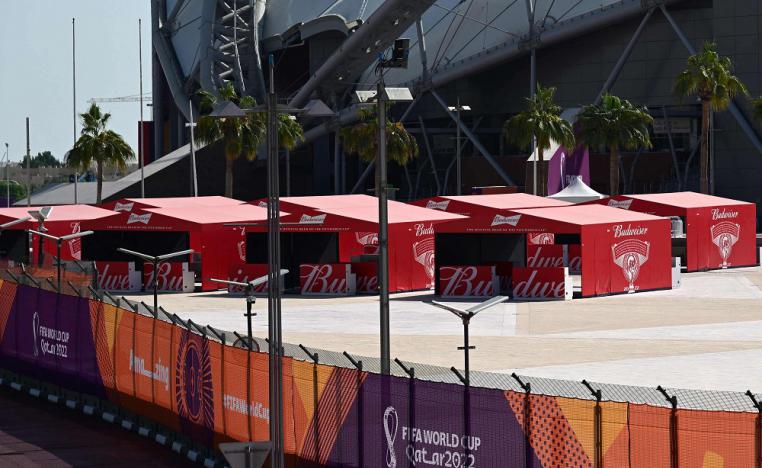 'بادوايزر' العملاقة المنتجة للجعة نصبت بالفعل خياما لبيع المشروبات الكحولية في محيط ملاعب المونديال