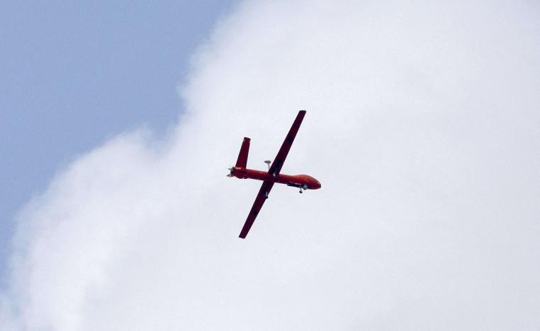 الهجوم تم بطائرة مسيرة وأوقع 14 قتيلا بين الموالين لايران