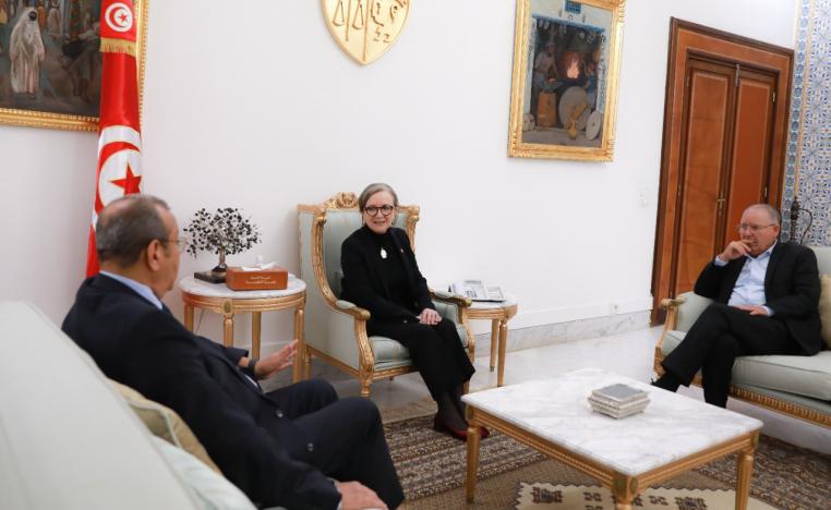 لقاء لانهاء التوتر