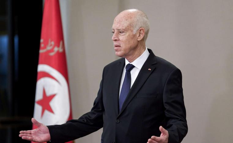 المعارضة اتهمت سعيد بانكار الواقع