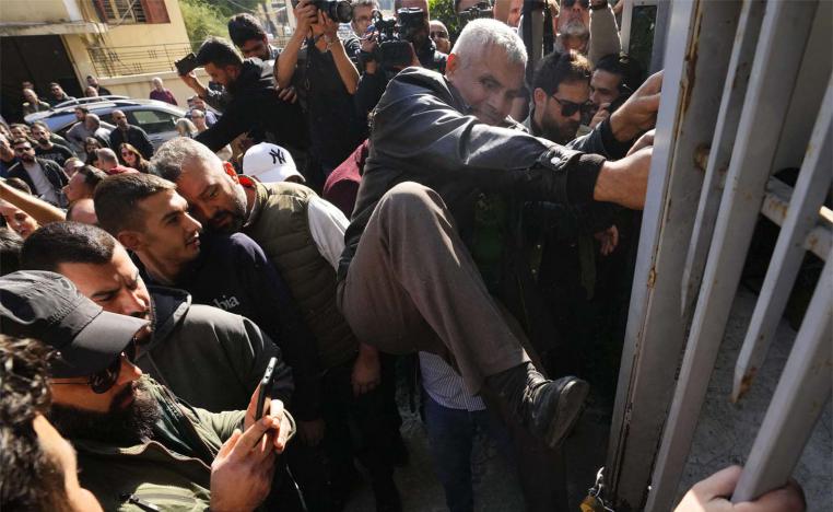 Some protesters tried to break into Lebanon's justice palace, but in vain
