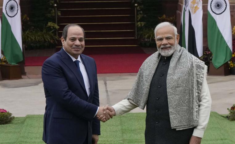 Indian PM Narendra Modi shakes hand with Egyptian President Abdel Fattah Al-Sisi