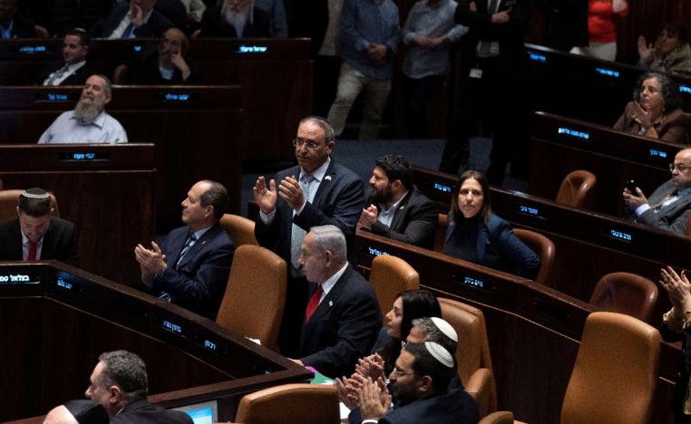 المعارضة الإسرائيلية تتهم نتنياهو بالسعي لتقويض النظام القضائي الذي وجه له تهما ينفيها