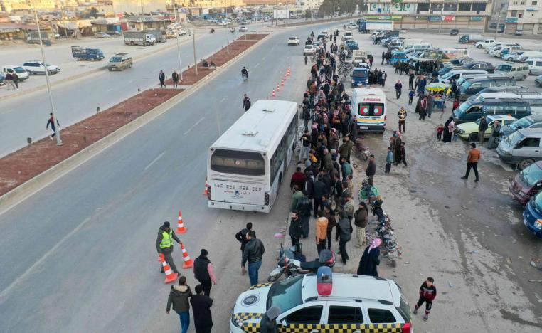 لاجئون سوريون يستعدون لمغادرة تركيا نحو بلادهم عبر منفذ باب الهوا