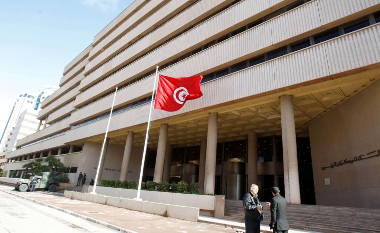 المخاوف من طوفان المهاجرين تدفع الأوروبيين إلى مساعدة تونس 