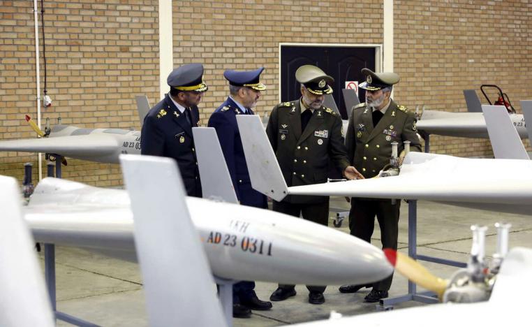 طهران تستعرض طائراتها المسيرة متحدية الولايات المتحدة والغرب 