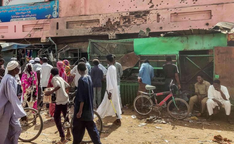 السودان يتقلب بين أزمة وأخرى 