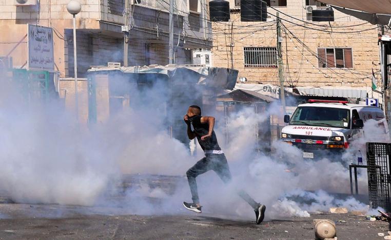 انخفاض مقاومة المسلحين بعد فرارهم إلى الداخل