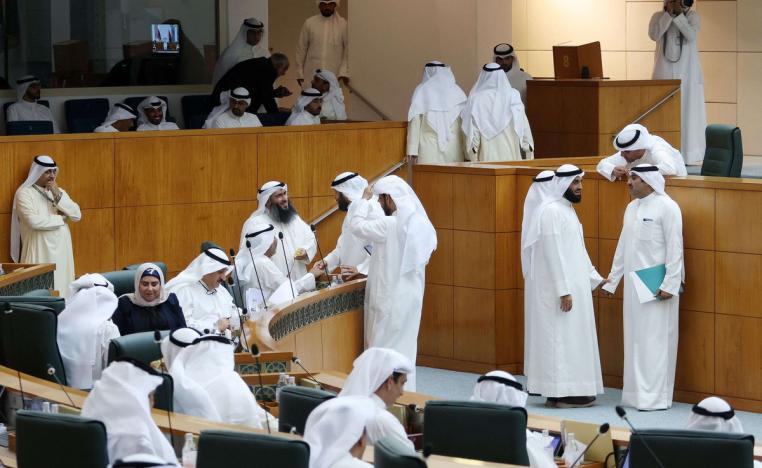 مجلس الامة الكويتي يثير قضايا جدالية