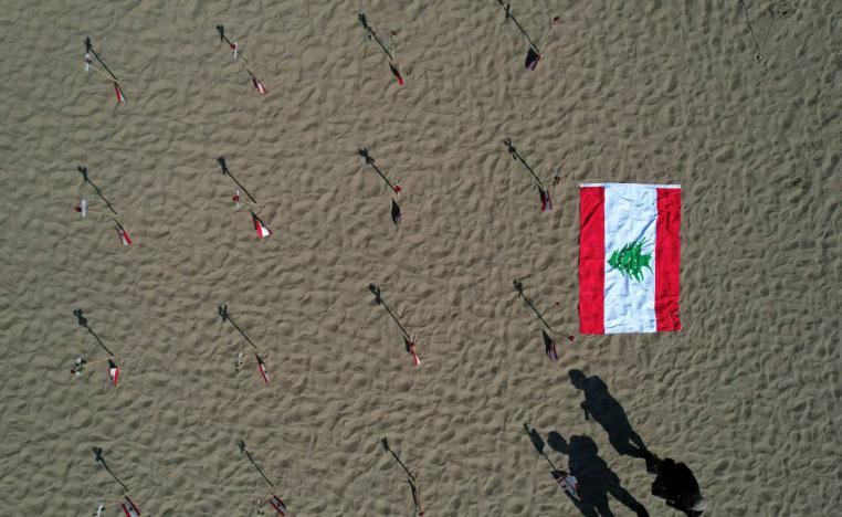 لبنانيون يستذكرون تفجير بيروت