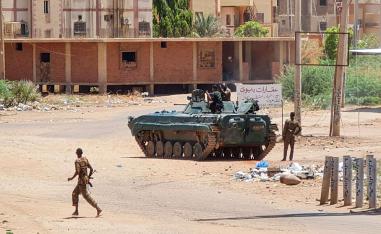 الجيش السوداني يتراجع على أكثر من محور