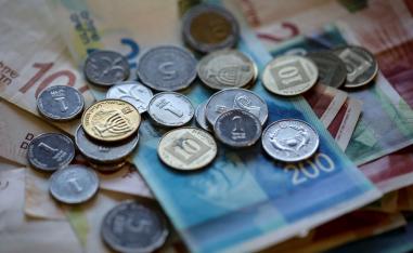 تراجع قيمة الشيكل من علامات الأزمة في اسرائيل